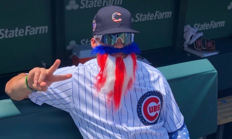 Schwarber wears hilarious 'Fourth of July' beard