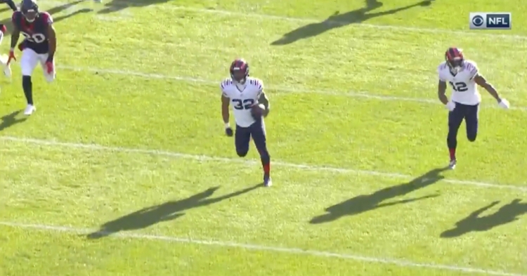 David Montgomery scored an 80-yard rushing touchdown on the Bears' first offensive play.
