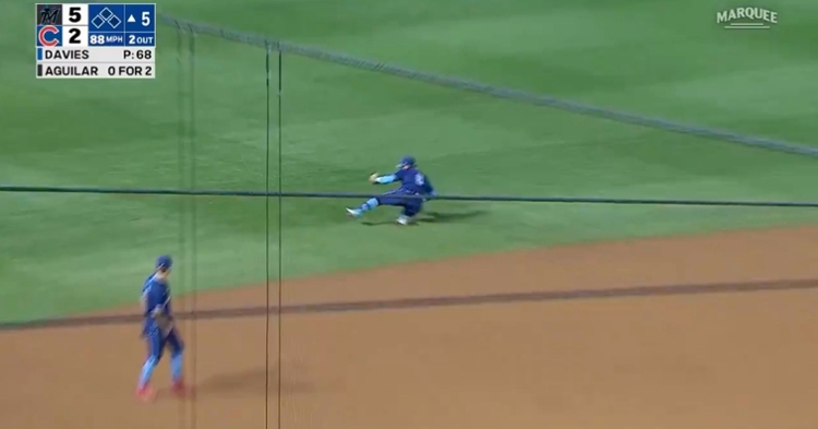 Sliding across the outfield grass and cleanly fielding a hard-hit grounder, "El Mago" pulled off a magical defensive highlight.