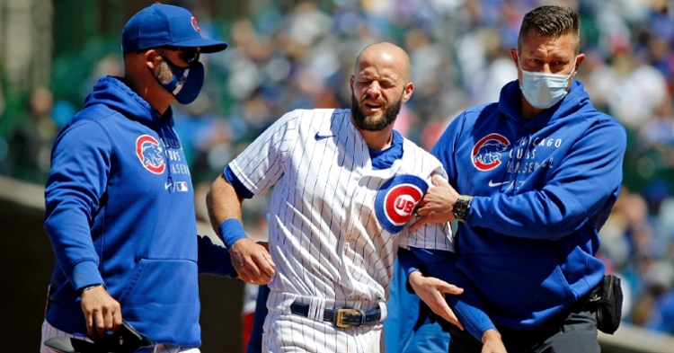 David Bote was forced to exit Saturday's game after separating his left shoulder while sliding. (Credit: Jon Durr-USA TODAY Sports)