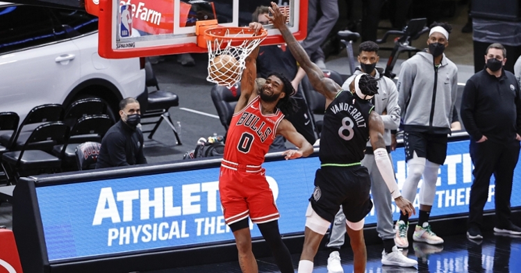 White dropped 20 points, 8 rebounds, and 6 assists in the OT win (Kamil Krzacynski - USA Today Sports)