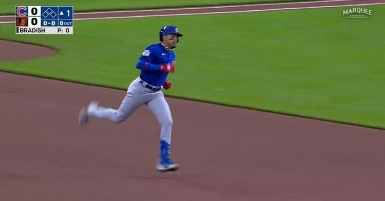 WATCH: Cubs' Christopher Morel goes crazy after slamming the three