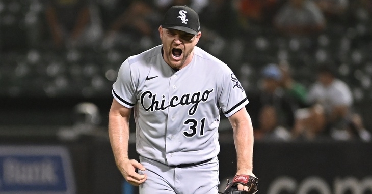 White Sox closer Liam Hendriks starting cancer treatment