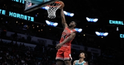 Bulls sting Hornets as magic number drops to three