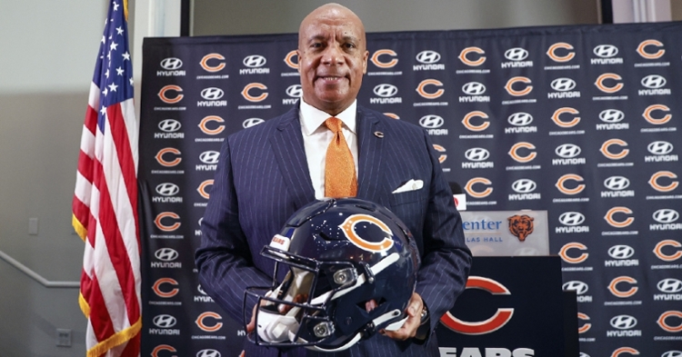 Kevin Warren gifts Chicago worker free Bears tickets