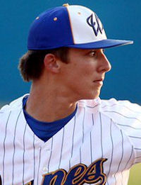 Eli White Photo