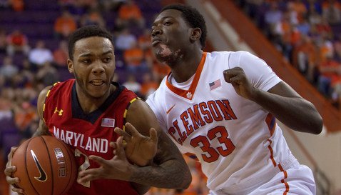 Josh Smith guards a Maryland defender early in the game. <span style=