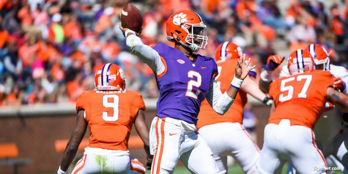 Kelly Bryant delivers a pass during Saturday's spring game