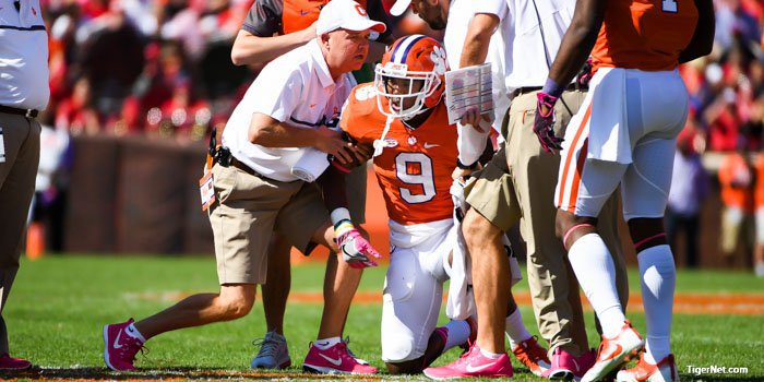 Swinney speaks out on traumatic brain injury for college players