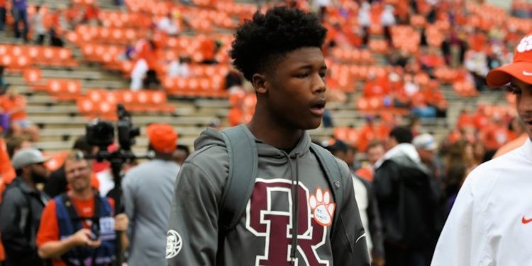 Tee Higgins announces his top five, and a leader