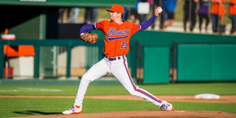 Barnes improved to 4-2 with the win (Photo by David Grooms)