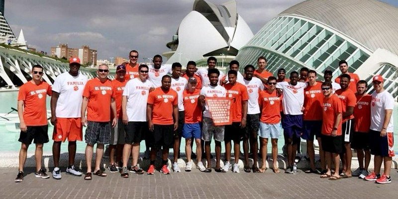 The team poses for a picture in Spain earlier this week (Photo courtesy of Clemson basketball)