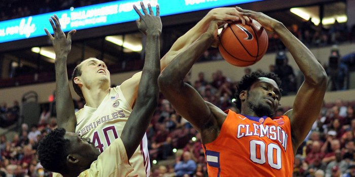 Legend Robertin battling for points late in the loss to FSU (Photo by Melina Vastola, USA Today)