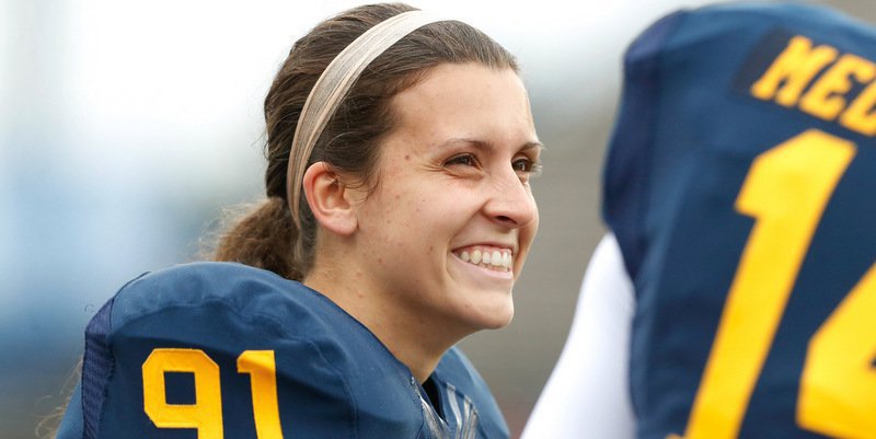 Doss smiles during a game in 2015 (Photo by Aaron Doster, USAT)