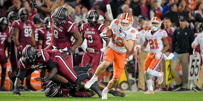 Twitter reacts to Clemson getting night game vs. Gamecocks