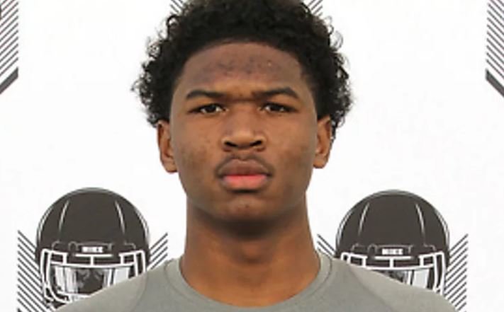 Clemson offers elite dual-threat QB