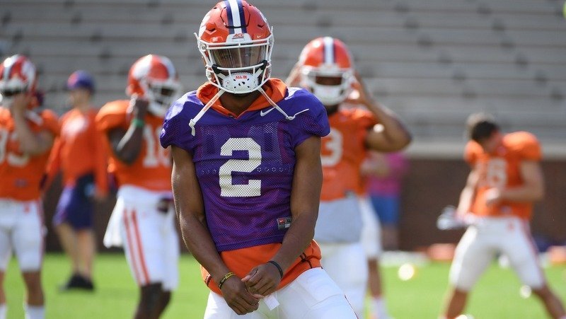 Former Clemson Qb Out With Left Leg Injury After Low Hit