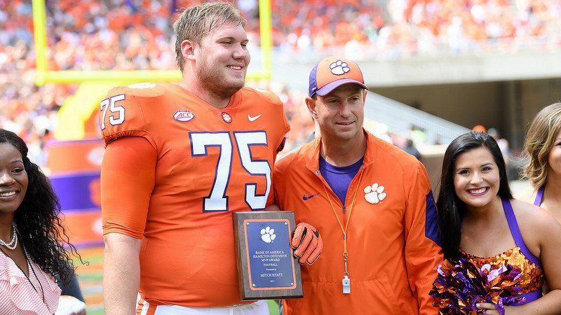Former Clemson OL signs with Cowboys