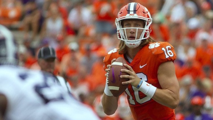 ESPN's Herbstreit calls Lawrence 'once in a generation' QB