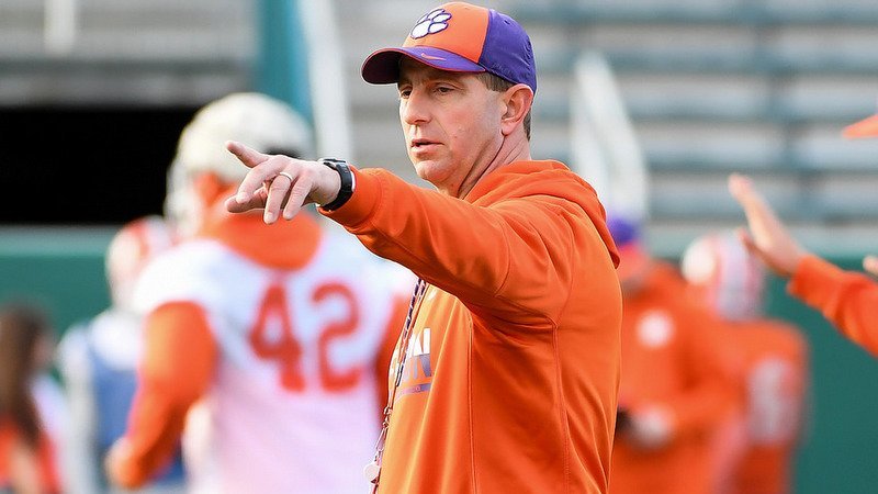 Dabo Swinney's new contract calls for increased buyout if he leaves for Alabama