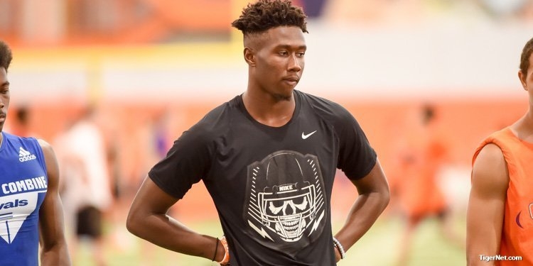 Ladson displayed his downfield skills in South Dade's opener.