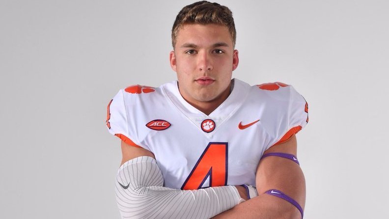 Clemson makes final 5 for fast-rising LB