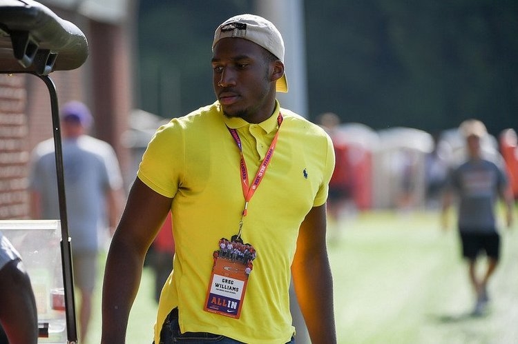 Clemson LB commit named Shrine Bowl selection