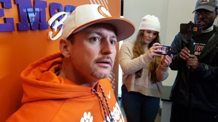 Lee's Tigers head to Oxford to take on Illinois Friday