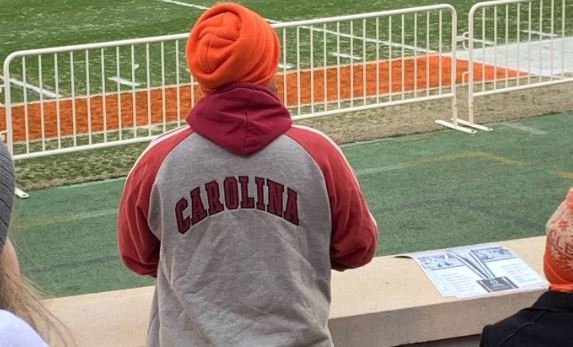 LOOK: Gamecock fan watches CFB title celebration at Clemson