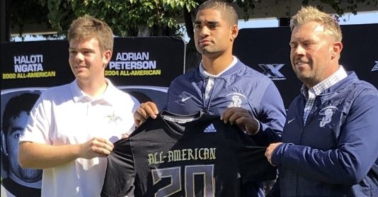 Dj Uiagalelei Presented With All American Jersey Tigernet