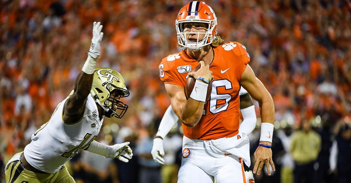 Trevor Lawrence's TikTok doppelganger freaks out social media, Clemson QB  responds