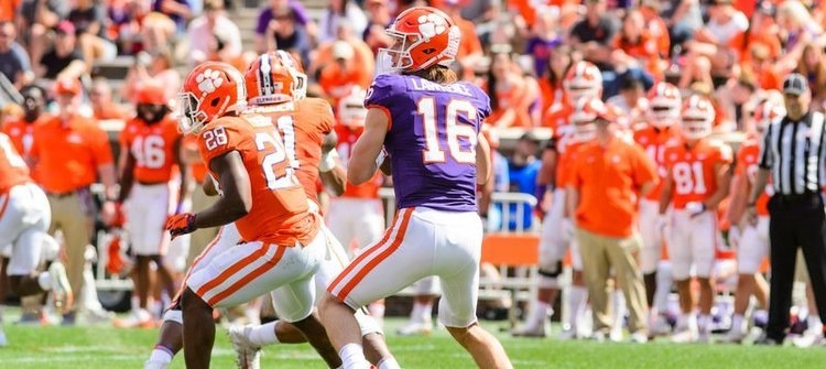 Lawrence throws a pass during last Saturday's spring game