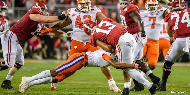 WATCH: Former Clemson DB carted off field vs. Chargers