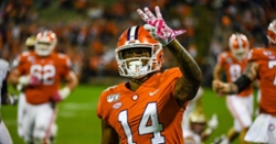 Former Clemson WR signs with pro team