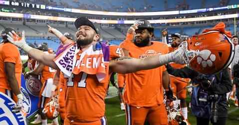 Clemson has won 22 straight games