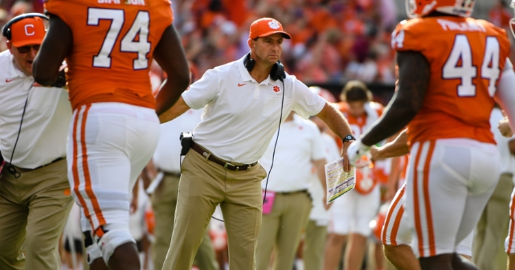 Clemson is still holding off LSU and Ohio State for No. 2, with 14 first-place votes.