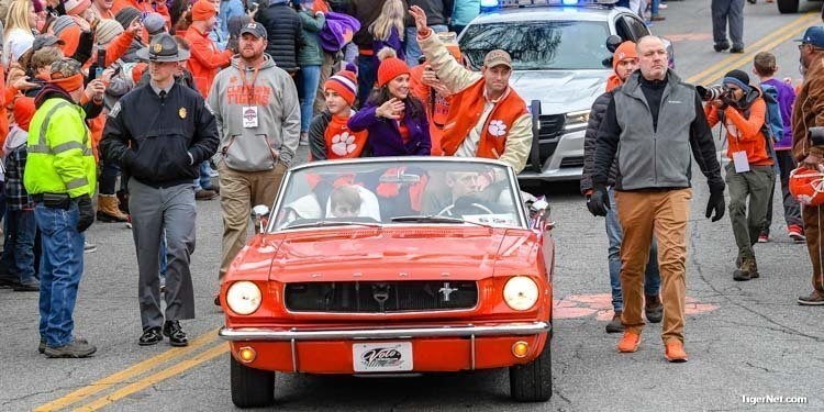Dabo Swinney named honorary coach of 2019 AFCA Good Works team