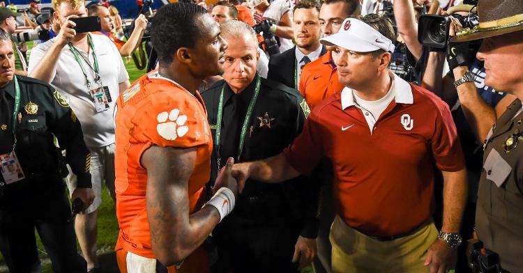 Deshaun Watson greets OU head coach Bob Stoops after the game