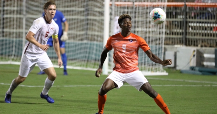 #9 Kimarni Smith (Photo Credit: Allen Hodges)