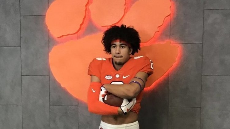 Sam Adams poses during his Clemson visit