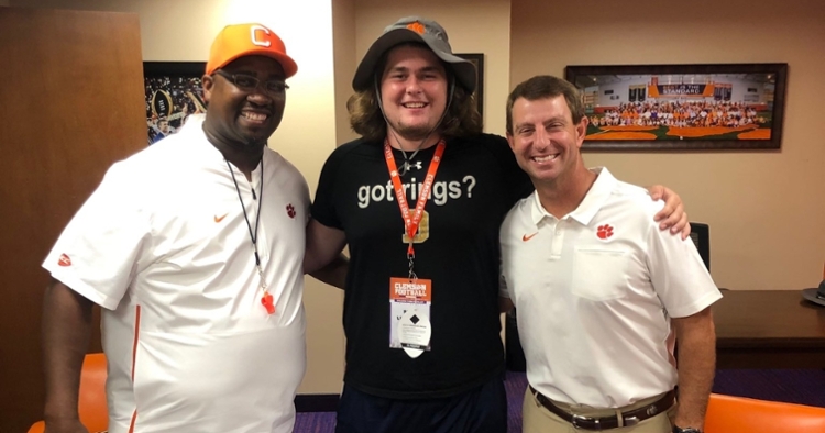 Linthicum (center) poses with Todd Bates and Dabo Swinney this past weekend