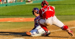Henderson delivers in the 10th as Tigers win 1-0