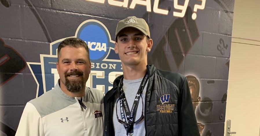 Simpson is Clemson's first QB offer for 2022.