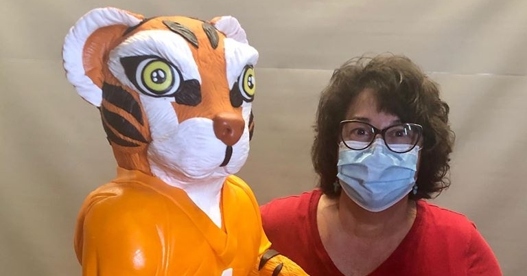 Tiger cake and possibly Bonnie (Photo credit - Bonnie Brunt Cakes)