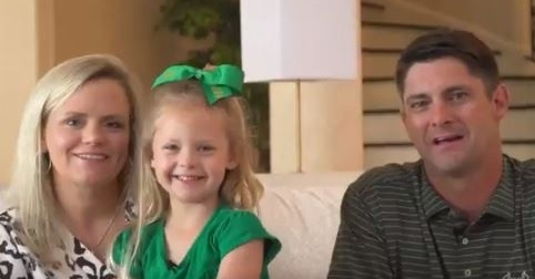 WATCH: Jeff Scott and daughter make surprise announcement