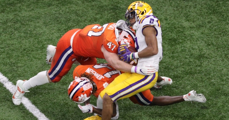 With the new rule, James Skalski could've remained in a leadership role on the sidelines of the championship game post-flag. (Photo: Stephen Lew / USATODAY)