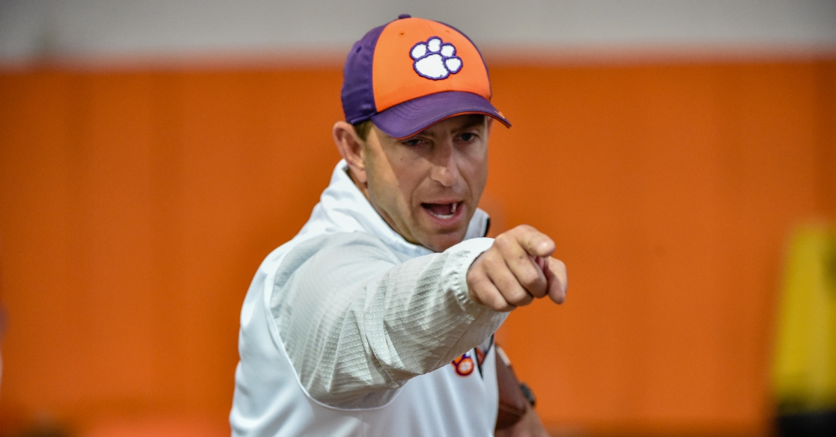 Sportsbook has two teams as projected favorites over Clemson