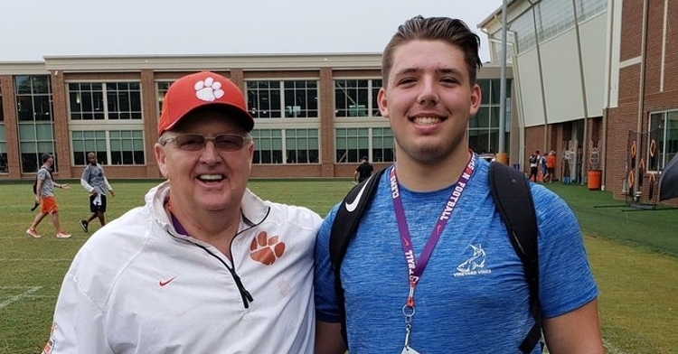 Nichols poses with offensive line coach Robbie Caldwell.