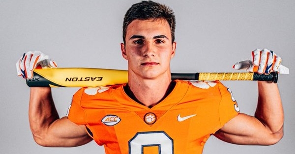 In-state athlete commits to Clemson football
