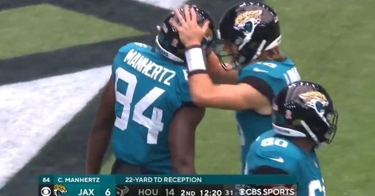 Lawrence looking sharp early on vs. Texans